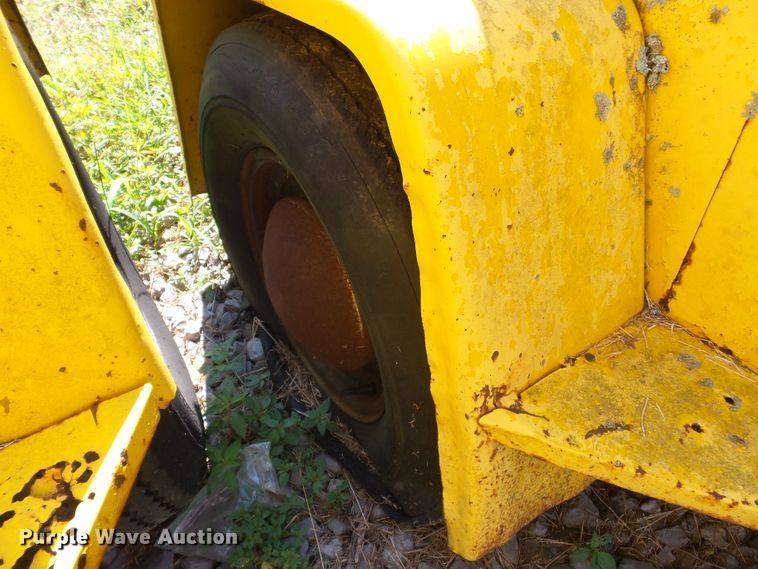 image for item DH3879 Hesco  generator