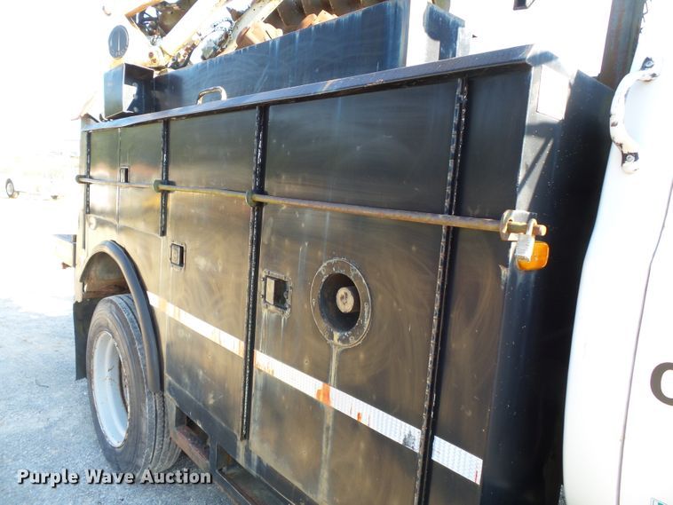 image for item DH3881 1987 GMC C7000  digger derrick truck