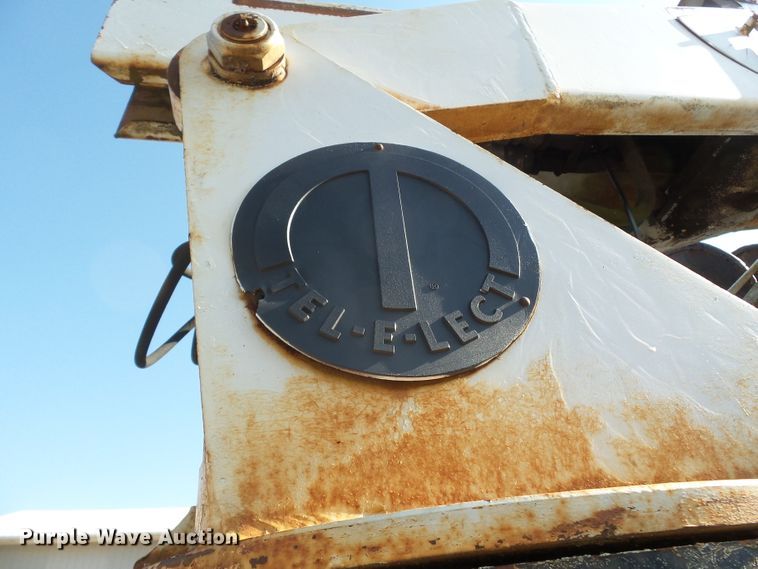 image for item DH3881 1987 GMC C7000  digger derrick truck