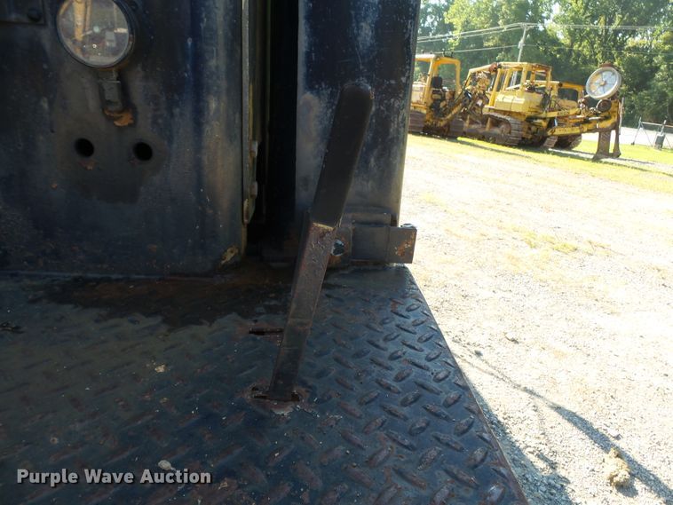 image for item DH3881 1987 GMC C7000  digger derrick truck