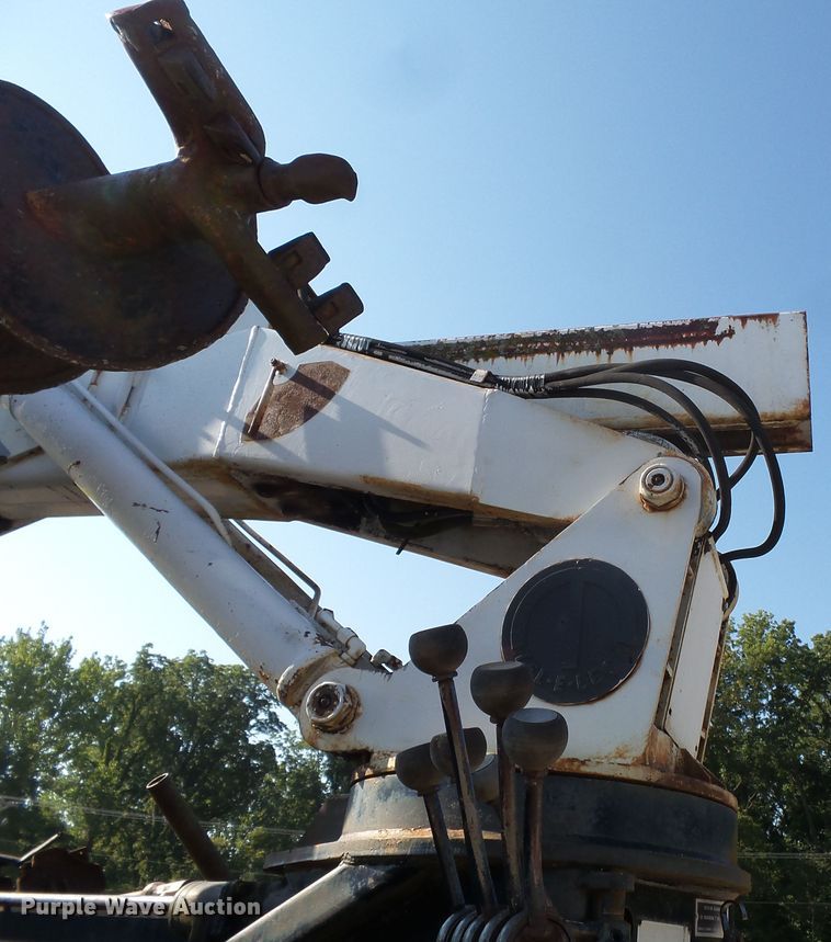 image for item DH3881 1987 GMC C7000  digger derrick truck