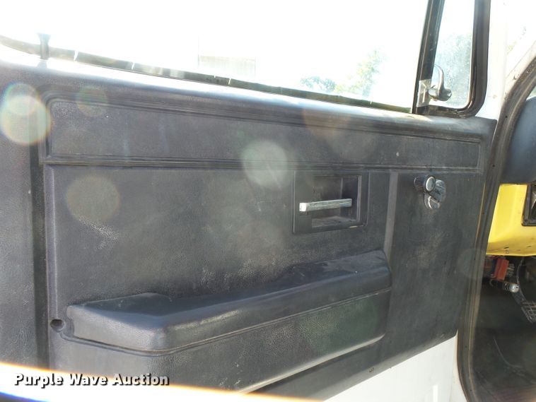 image for item DH3881 1987 GMC C7000  digger derrick truck