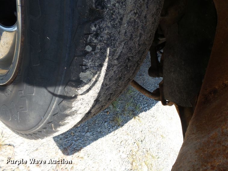 image for item DH3882 1986 Chevrolet  bucket truck