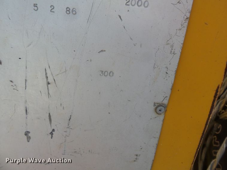 image for item DH3882 1986 Chevrolet  bucket truck