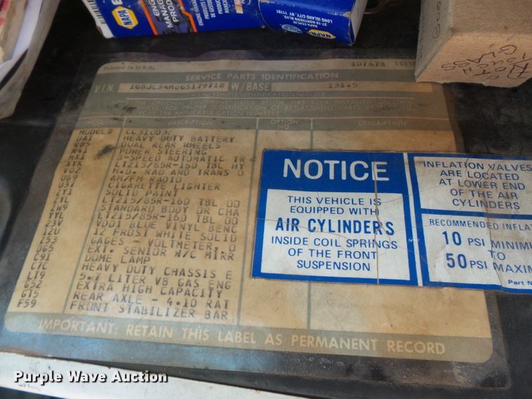 image for item DH3882 1986 Chevrolet  bucket truck