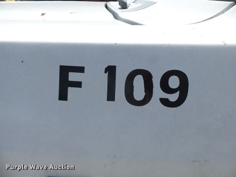 image for item DH3883 1987 Dodge D350  bucket truck