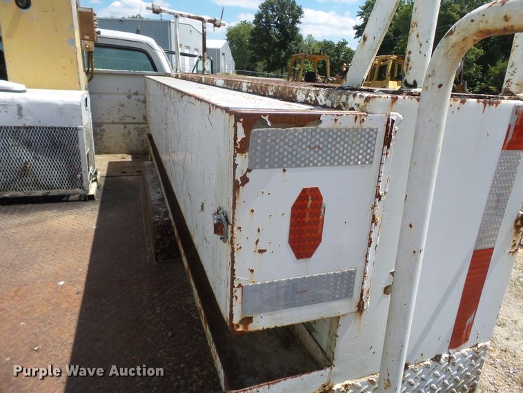 image for item DH3883 1987 Dodge D350  bucket truck