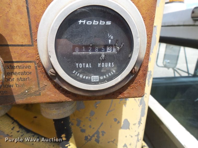 image for item DH3883 1987 Dodge D350  bucket truck