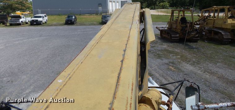 image for item DH3883 1987 Dodge D350  bucket truck