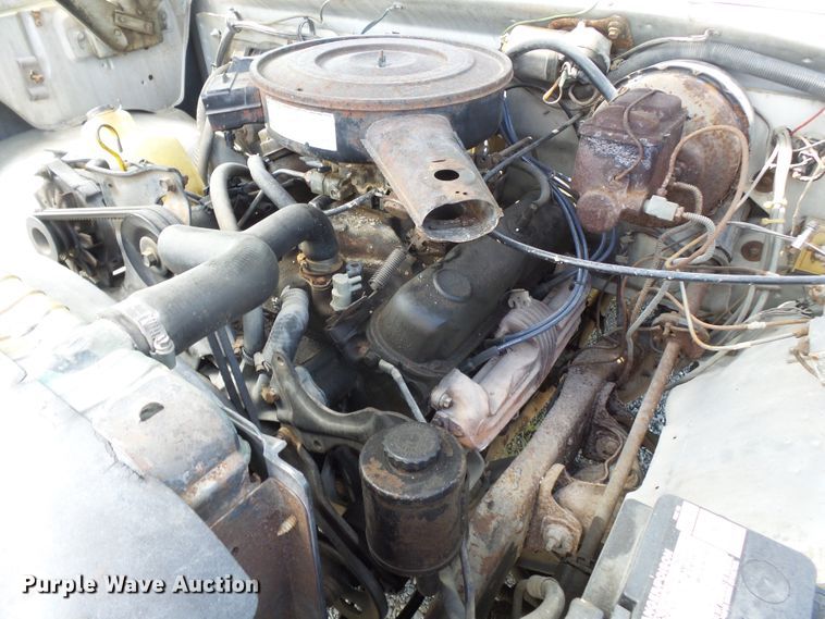 image for item DH3883 1987 Dodge D350  bucket truck