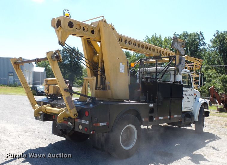 image for item DH3884 1991 International 4600  bucket truck