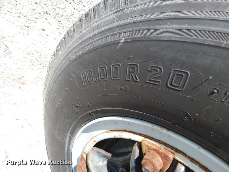 image for item DH3884 1991 International 4600  bucket truck