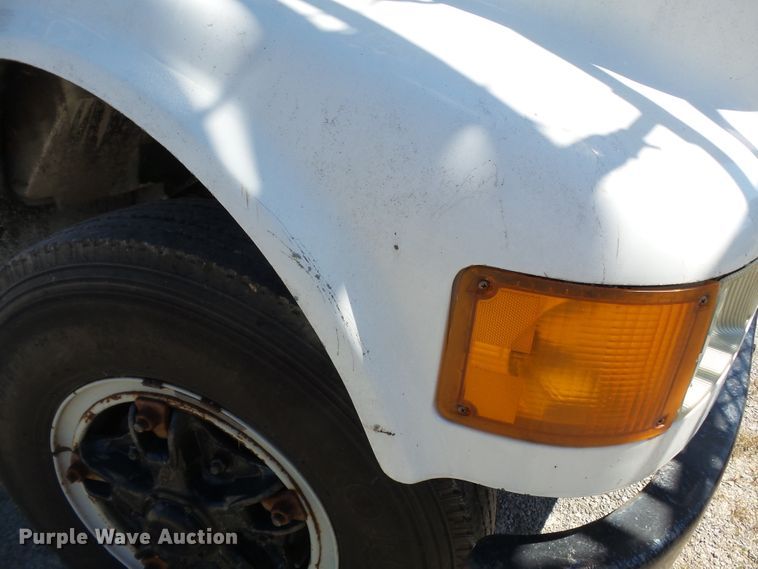 image for item DH3884 1991 International 4600  bucket truck