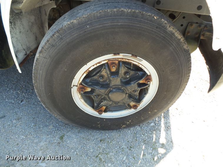 image for item DH3884 1991 International 4600  bucket truck