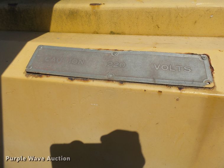 image for item DH3884 1991 International 4600  bucket truck