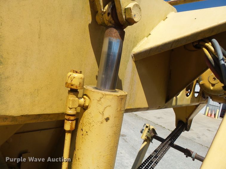 image for item DH3884 1991 International 4600  bucket truck