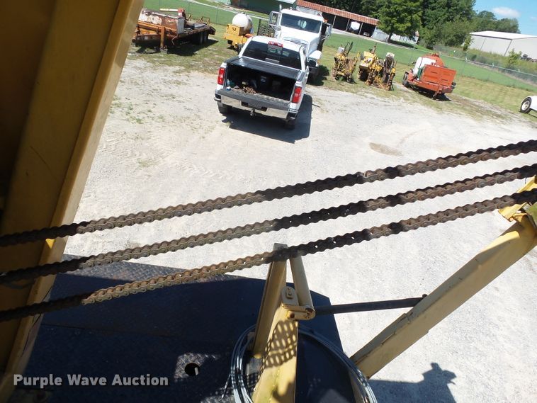 image for item DH3884 1991 International 4600  bucket truck