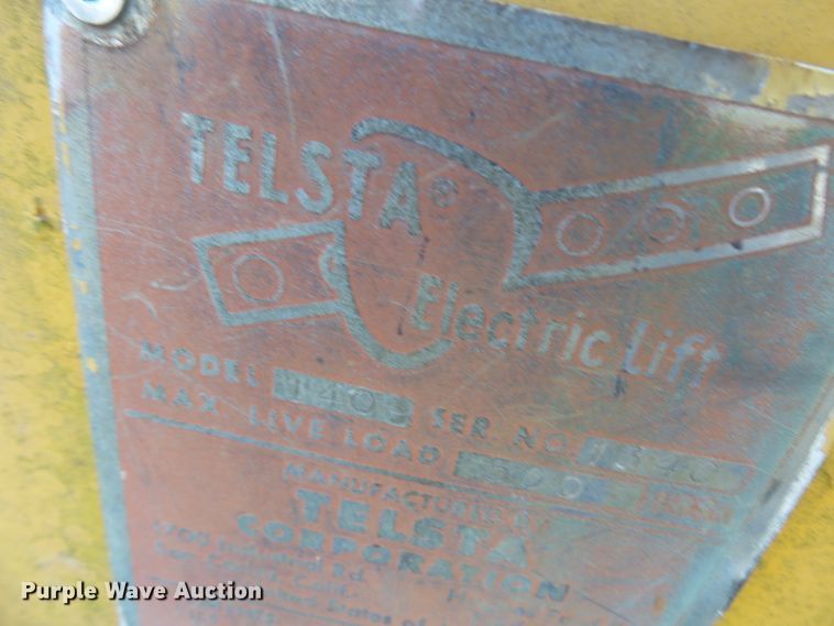 image for item DH3884 1991 International 4600  bucket truck