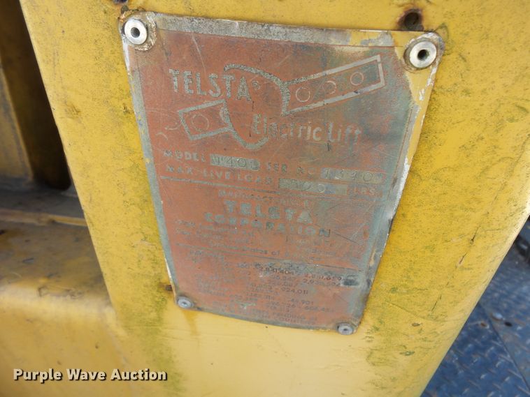 image for item DH3884 1991 International 4600  bucket truck