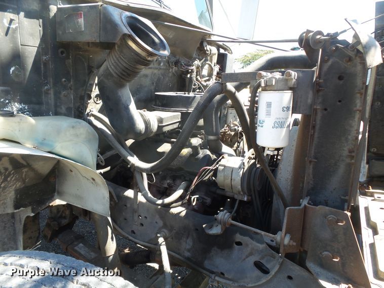 image for item DH3884 1991 International 4600  bucket truck