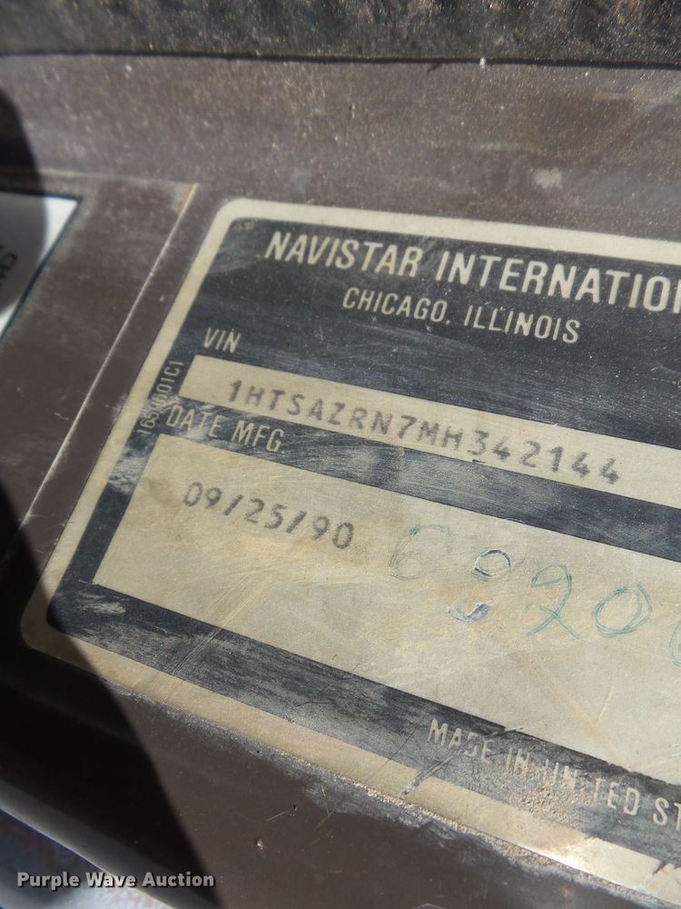 image for item DH3884 1991 International 4600  bucket truck