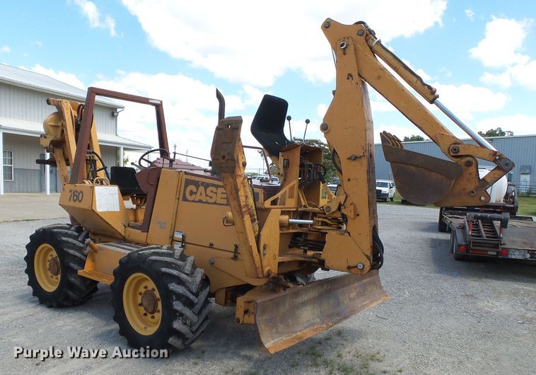 image for item DH3890 1989 Case 760  vibratory cable plow