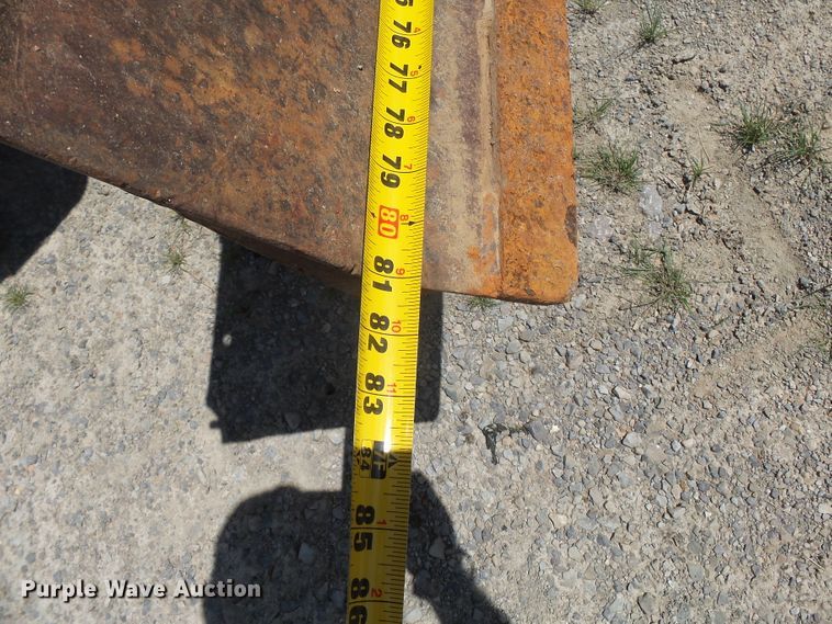 image for item DH3890 1989 Case 760  vibratory cable plow