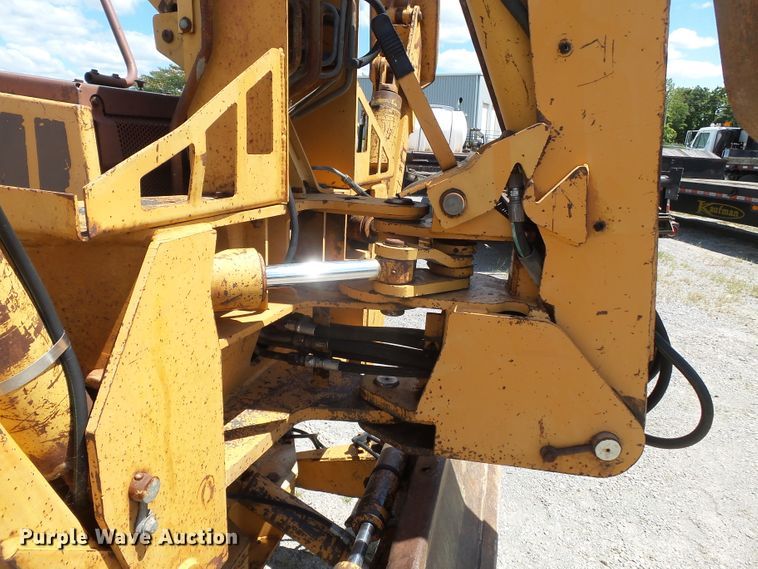 image for item DH3890 1989 Case 760  vibratory cable plow