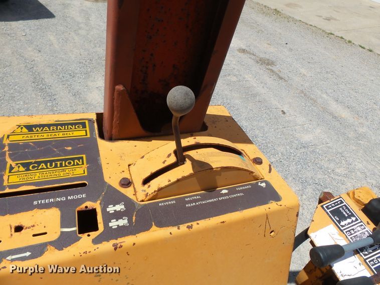 image for item DH3890 1989 Case 760  vibratory cable plow