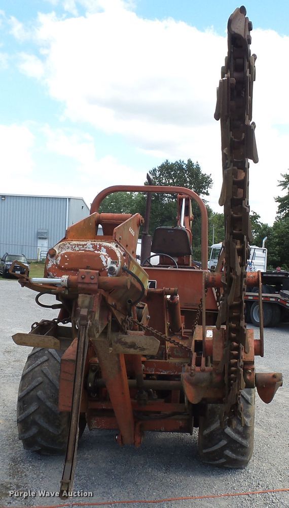 image for item DH3891 Ditch Witch 6510  trencher