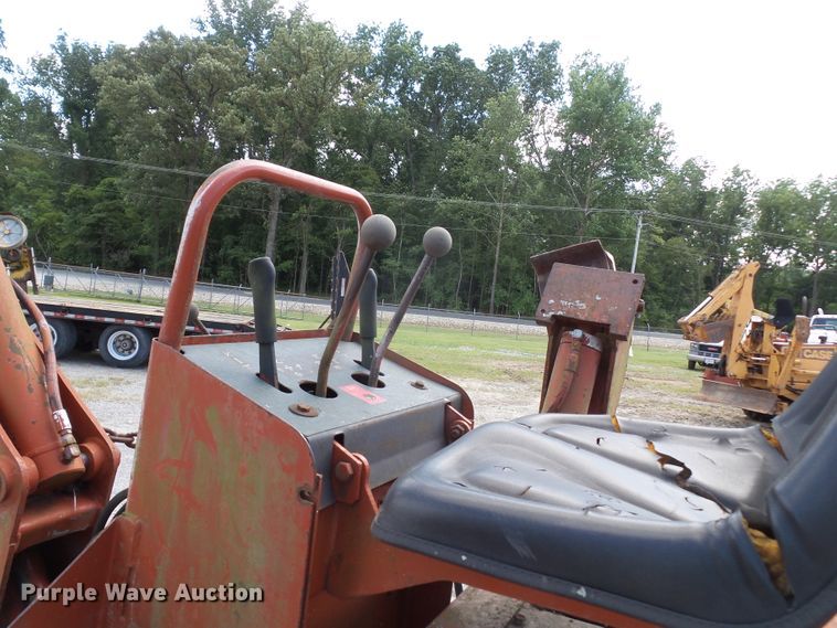 image for item DH3891 Ditch Witch 6510  trencher