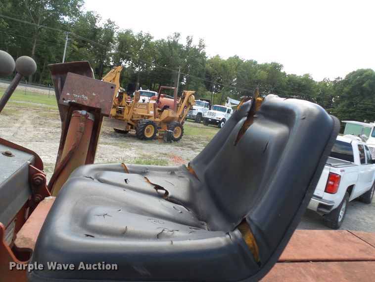 image for item DH3891 Ditch Witch 6510  trencher