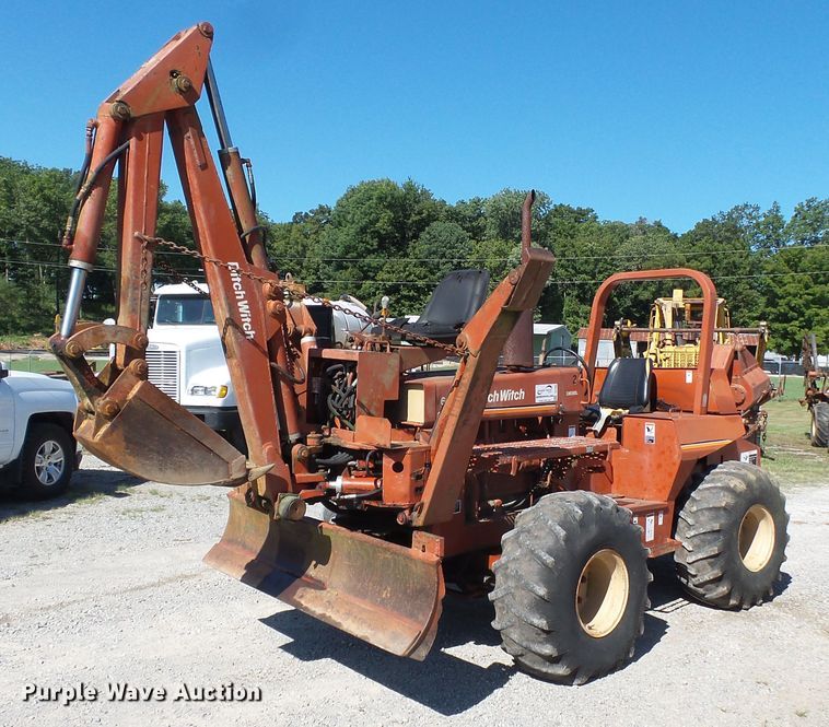 image for item DH3892 Ditch Witch 6510  vibratory cable plow