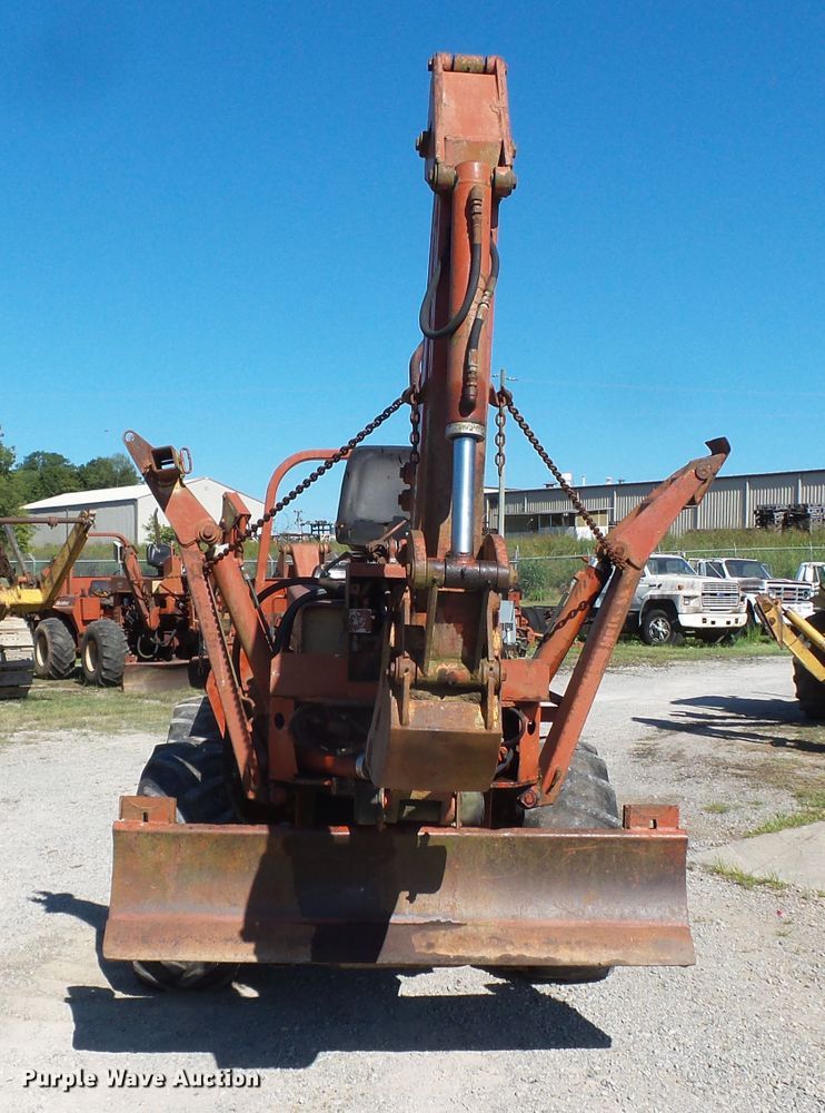 image for item DH3892 Ditch Witch 6510  vibratory cable plow