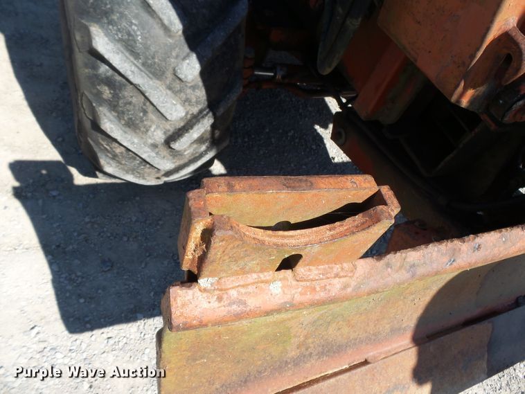 image for item DH3892 Ditch Witch 6510  vibratory cable plow