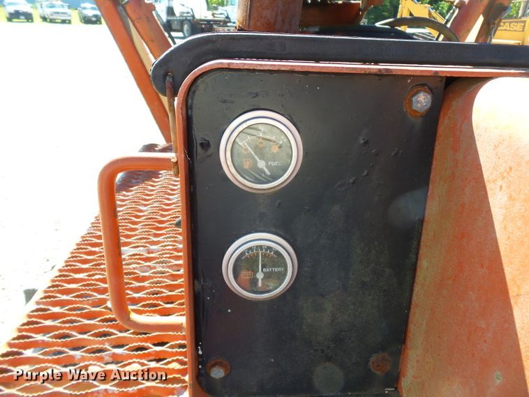 image for item DH3892 Ditch Witch 6510  vibratory cable plow