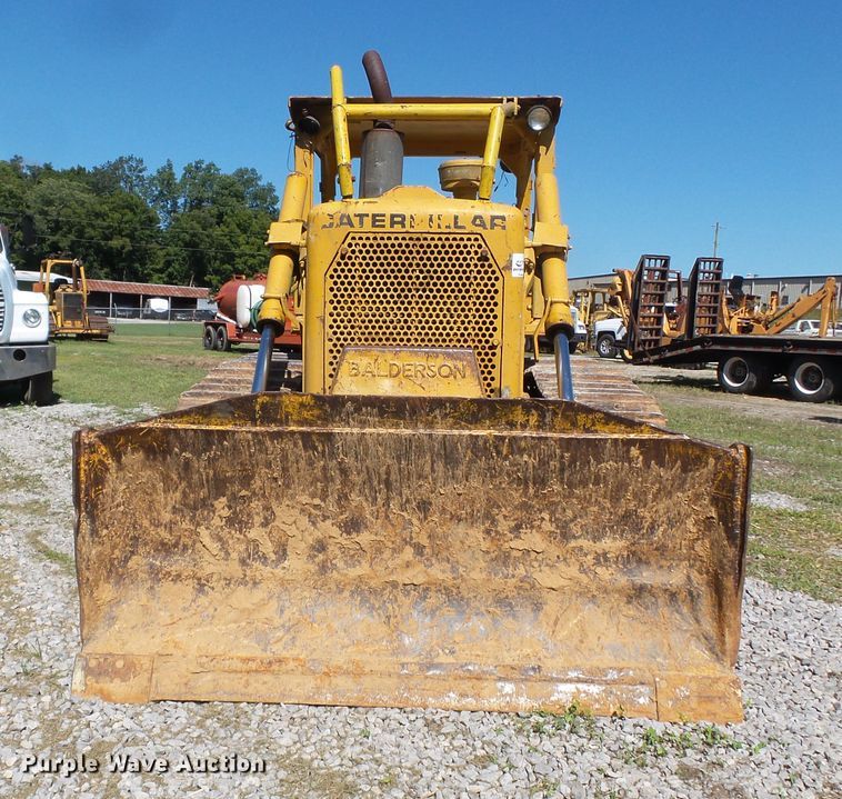 image for item DH3893 1975 Caterpillar D6C  dozer
