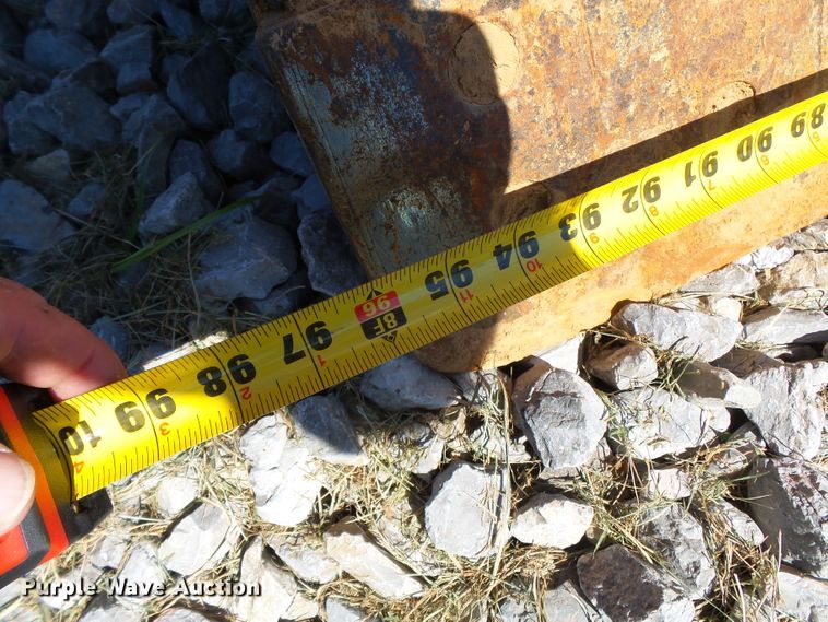 image for item DH3893 1975 Caterpillar D6C  dozer