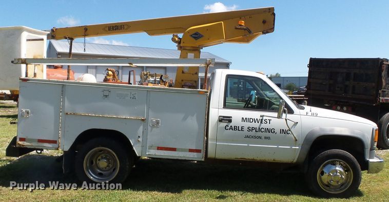 image for item DH3894 1994 GMC C4500  bucket truck