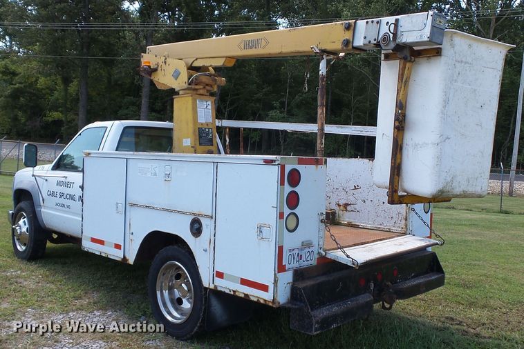 image for item DH3894 1994 GMC C4500  bucket truck