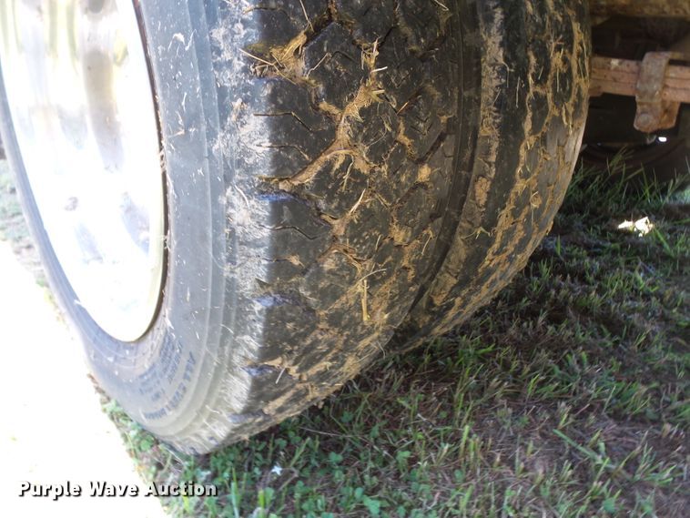 image for item DH3894 1994 GMC C4500  bucket truck