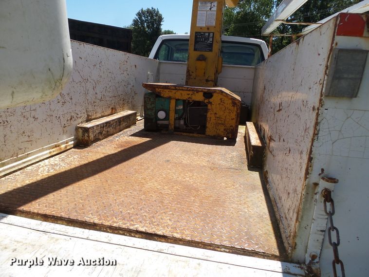 image for item DH3894 1994 GMC C4500  bucket truck