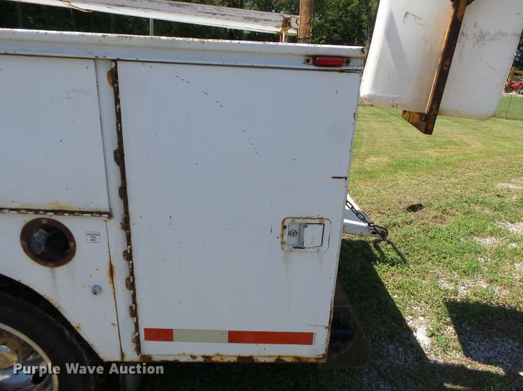 image for item DH3894 1994 GMC C4500  bucket truck