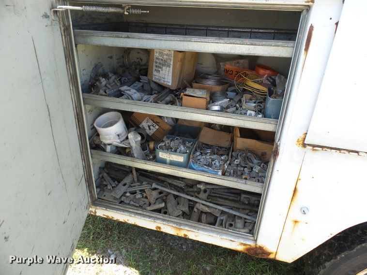 image for item DH3894 1994 GMC C4500  bucket truck