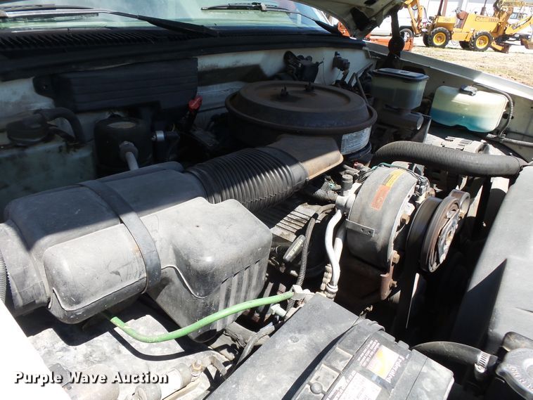 image for item DH3894 1994 GMC C4500  bucket truck