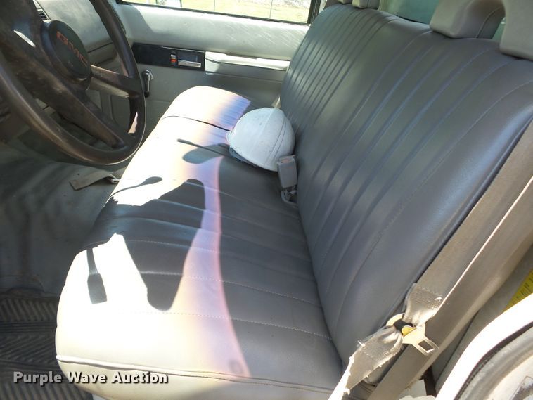 image for item DH3894 1994 GMC C4500  bucket truck