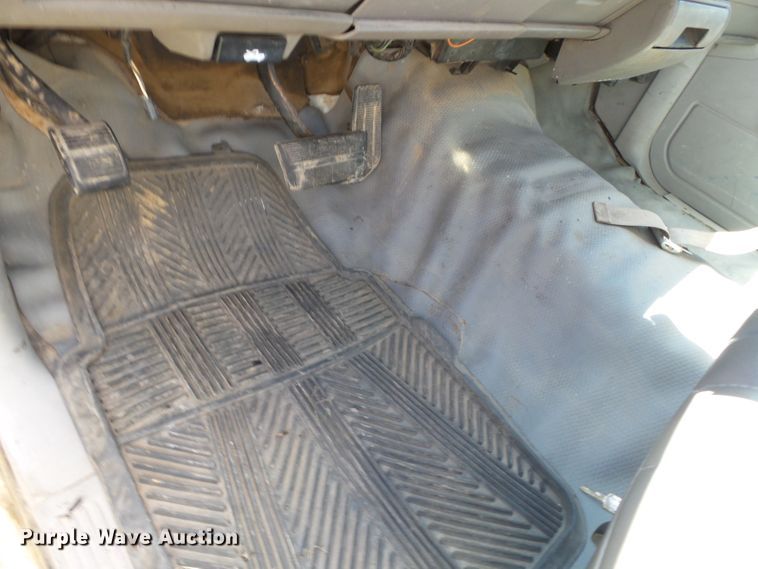 image for item DH3894 1994 GMC C4500  bucket truck