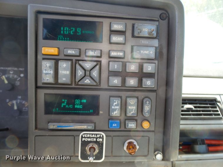 image for item DH3894 1994 GMC C4500  bucket truck