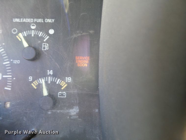 image for item DH3894 1994 GMC C4500  bucket truck