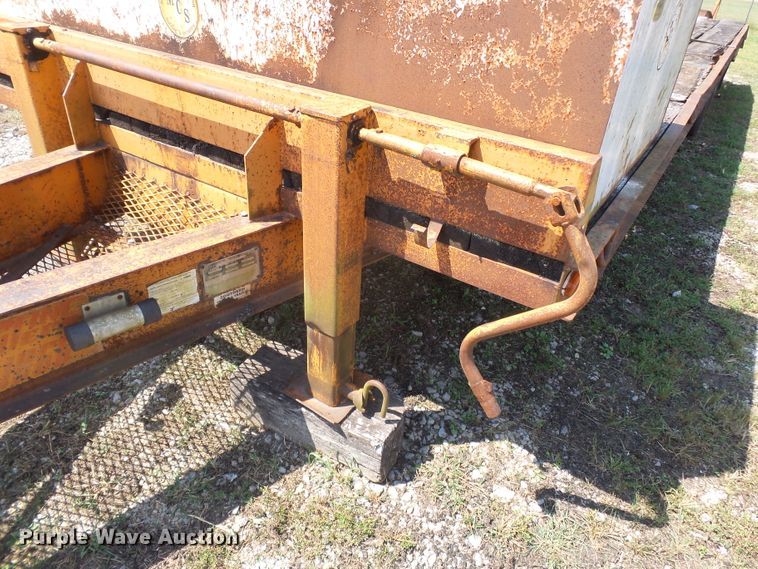 image for item DH3897 1997 Econoline DPM29DE equipment trailer